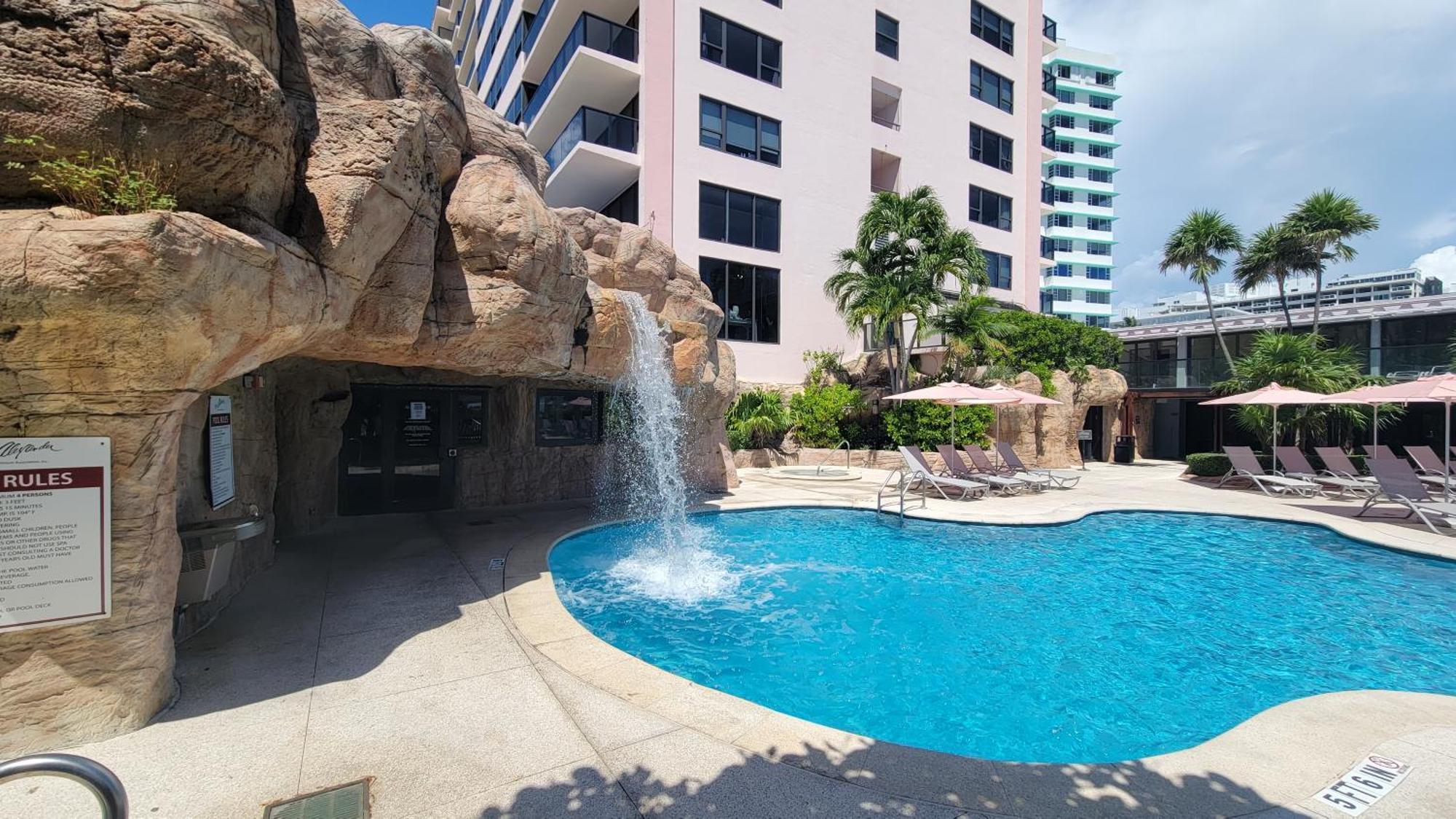 2 Bedroom 2 Bath Beachfront Condo On Miami Beach Millionaire Row المظهر الخارجي الصورة