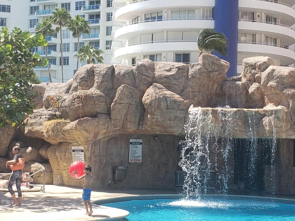 2 Bedroom 2 Bath Beachfront Condo On Miami Beach Millionaire Row المظهر الخارجي الصورة